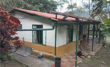 SIEB 215 CASA LOTE VENTA - LA MESA