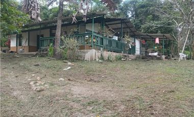 SIEB 215 CASA LOTE VENTA - LA MESA