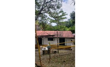 SIEB 215 CASA LOTE VENTA - LA MESA