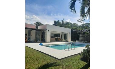 CASA CAMPESTRE EN VENTA VILLAVICENCIO TIERRA DEL SOL
