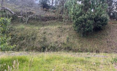 Venta de Lote en Alto del Escobero Unidad Cerrada Cerca de Colegios