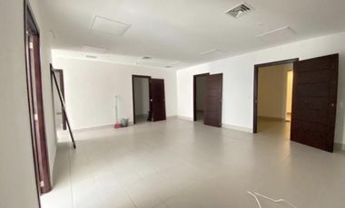 Alquiler oficina Sortis Business Tower