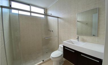 VENDO  APARTAMENTO PH WHITE AVENIDA BALBOA