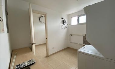 VENDO  APARTAMENTO PH WHITE AVENIDA BALBOA