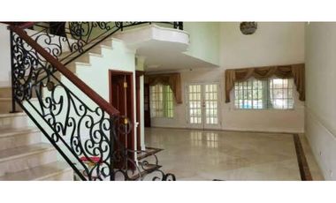 VENDO CASA EN COLINAS FUENTE DEL FRESNO EN CONDADO DEL REY