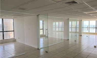 VENDO OFICINA EN LA TORRE BAC EN LA AVENIDA BALBOA