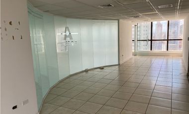 VENDO OFICINA EN LA TORRE BAC EN LA AVENIDA BALBOA