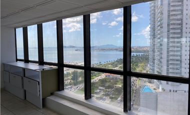 VENDO OFICINA EN LA TORRE BAC EN LA AVENIDA BALBOA