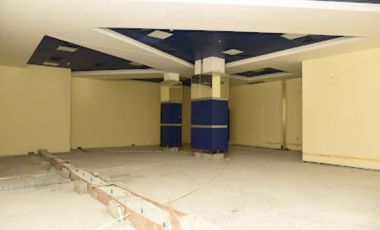 ALQUILO LOCAL EN LOS ANDES MALL TRANSISMICA