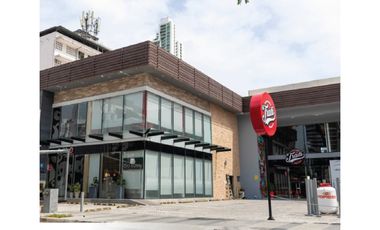 ALQUILO LOCAL EN PLAZA TRIHUMP (PLAZA URUGUAY)  BELLA VISTA