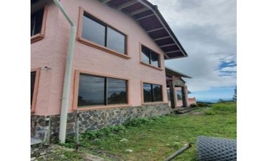 VENDO CASA DE TRES NIVELES EN ALTOS DEL MARIA PIMONTE