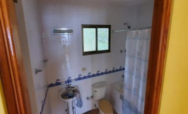 VENDO CASA DE TRES NIVELES EN ALTOS DEL MARIA PIMONTE