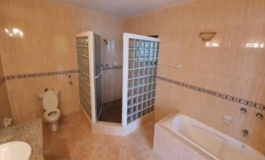 VENDO CASA DE TRES NIVELES EN ALTOS DEL MARIA PIMONTE