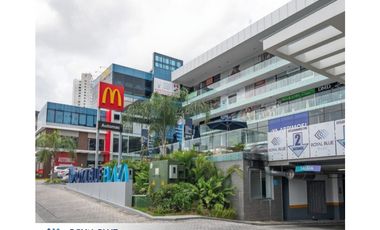 ALQUILO LOCAL EN ROYAL BLUE PLAZA EN VIA PORRAS