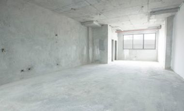 ALQUILO LOCAL EN ROYAL BLUE PLAZA EN VIA PORRAS