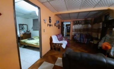 SE VENDE CASA EN DON BOSCO