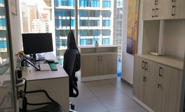 OFIC. 2 PRIVADOS + 2 BAÑOS + RECEPCION CON ESTAC Y BOD