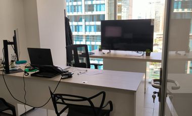 OFIC. 2 PRIVADOS + 2 BAÑOS + RECEPCION CON ESTAC Y BOD