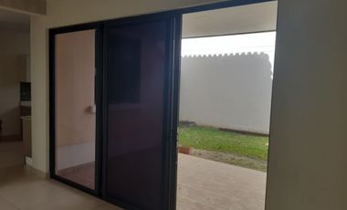 SE VENDE CASA EN PH RIVER VALLEY EN HOWARD