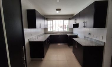 SE VENDE CASA EN EL PH VILLA TIBER EN BRISAS DEL GOLF