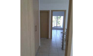 SE VENDE CASA EN EL PH VICTORIA EN BRISAS DEL GOLF