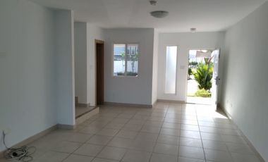 SE VENDE CASA EN EL PH VICTORIA EN BRISAS DEL GOLF