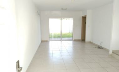 SE VENDE CASA EN EL PH VICTORIA EN BRISAS DEL GOLF