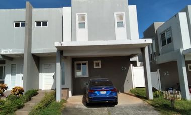 SE VENDE CASA EN EL PH VICTORIA EN BRISAS DEL GOLF