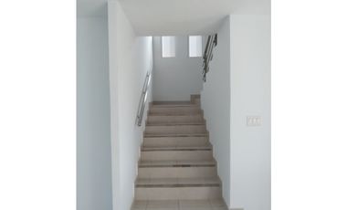 SE VENDE CASA EN EL PH VICTORIA EN BRISAS DEL GOLF