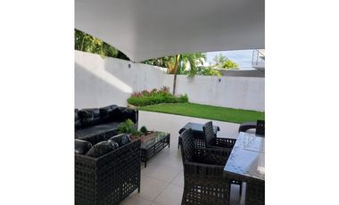 SE ALQUILA CASA EN EL PH COSTA ESMERALDA EN COSTA SUR