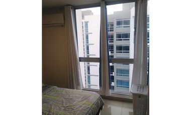 ALQUILO APARTAMENTO EN CARRASQUILLA 3 HABITACIONES