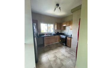 SE VENDE APARTAMENTO EN PH ALCAZAR PARK EN CORONADO