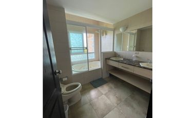 SE VENDE APARTAMENTO EN PH ALCAZAR PARK EN CORONADO