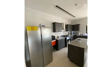 SE VENDE APARTAMENTO EN EL PH LAS OLAS II VISTA MAR SAN CARLOS