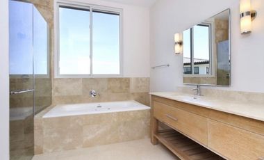 VENDO CASA DE PLAYA EN LAGUNA BUENAVENTURA