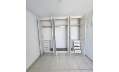 SE ALQUILA APARTAMENTO EN PARQUE LEVEFRE 2H, 2B C/LB