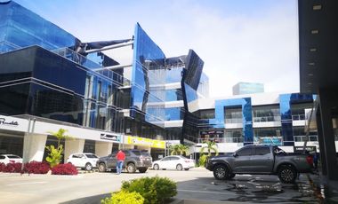 ALQUILO LOCALES EN SUNSET STRIP MALL PAITILLA