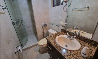 Pent House Embassy Club. Venta de Inversión. Con inquilino .