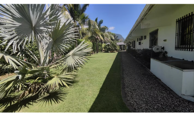 ANTON / EL VALLE / 1895M / 4 HABITACIONES / 4 PARKING / PISCINA