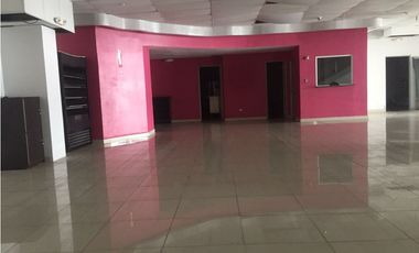 Se Alquila Local sobre Vía España