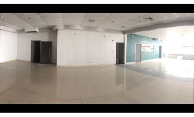 Se Alquila Local sobre Vía España