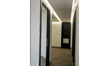 LOCALES COMERCIALES Y OFICINA PARQUE LEFEVRE 170M2