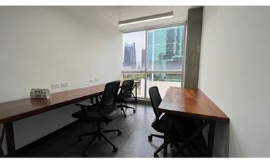 Venta de Oficina Amoblada en Obarrio, Kenex Plaza