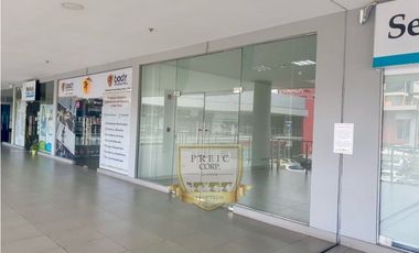 SE VENDE LOCAL EN CENTENIAL TUMBA MUERTO