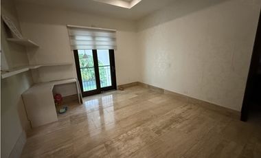 Fairway Estates $2,100,000