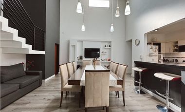 VENTA CASA PREMIUM 4/5 DORMITORIOS