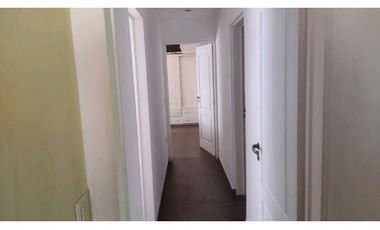 425 entre 135 y 136 - Casa en Venta