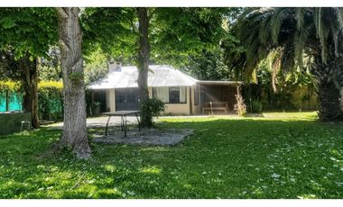425 entre 135 y 136 - Casa en Venta