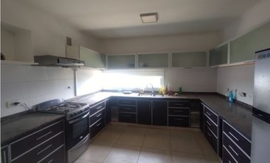 ALQUILER ANUAL BARRIO CAUSANA CARLOS PAZ CORDOBA PILETA