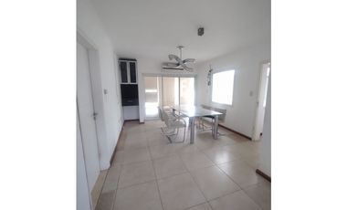 ALQUILER ANUAL BARRIO CAUSANA CARLOS PAZ CORDOBA PILETA